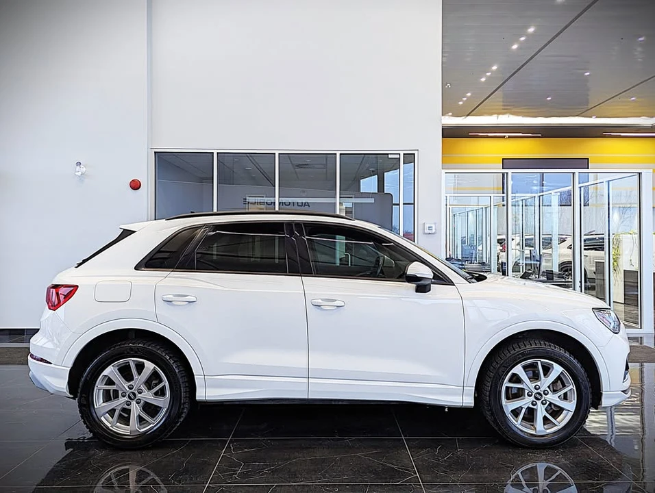 2022 Audi F3 Q3 - Image 7 of 21