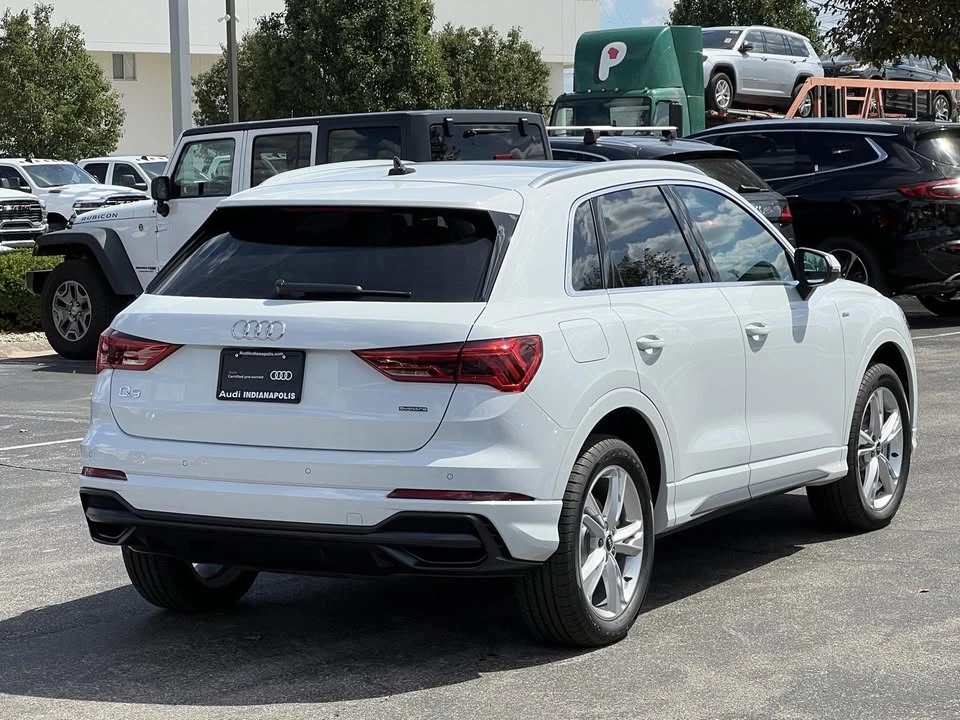 2022 Audi F3 Q3 - Image 3 of 19
