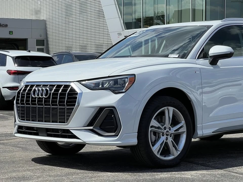 2022 Audi F3 Q3 - Image 7 of 19