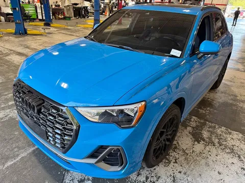 2022 Audi Q3 Premium