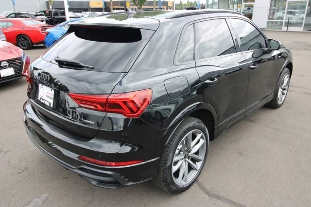 2022 Audi F3 Q3 - Image 5 of 19