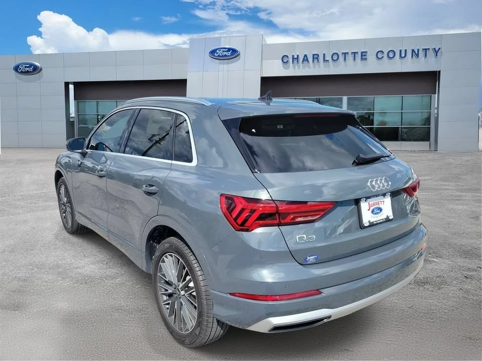 2022 Audi F3 Q3 - Image 2 of 10