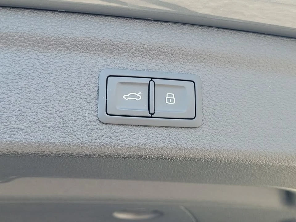 2022 Audi F3 Q3 - Image 9 of 10