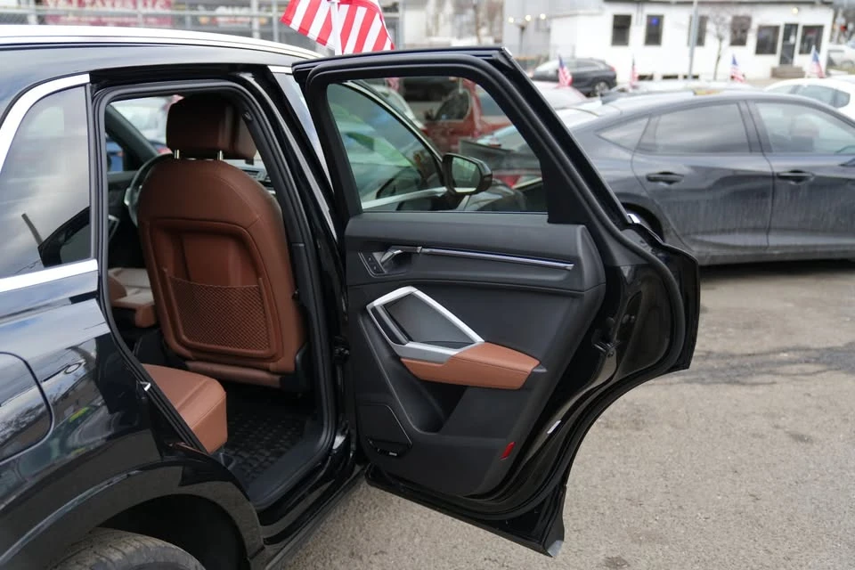 2022 Audi F3 Q3 - Image 14 of 20