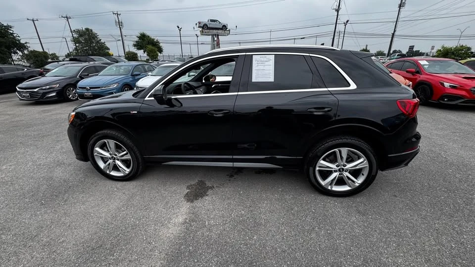 2022 Audi F3 Q3 - Image 2 of 19