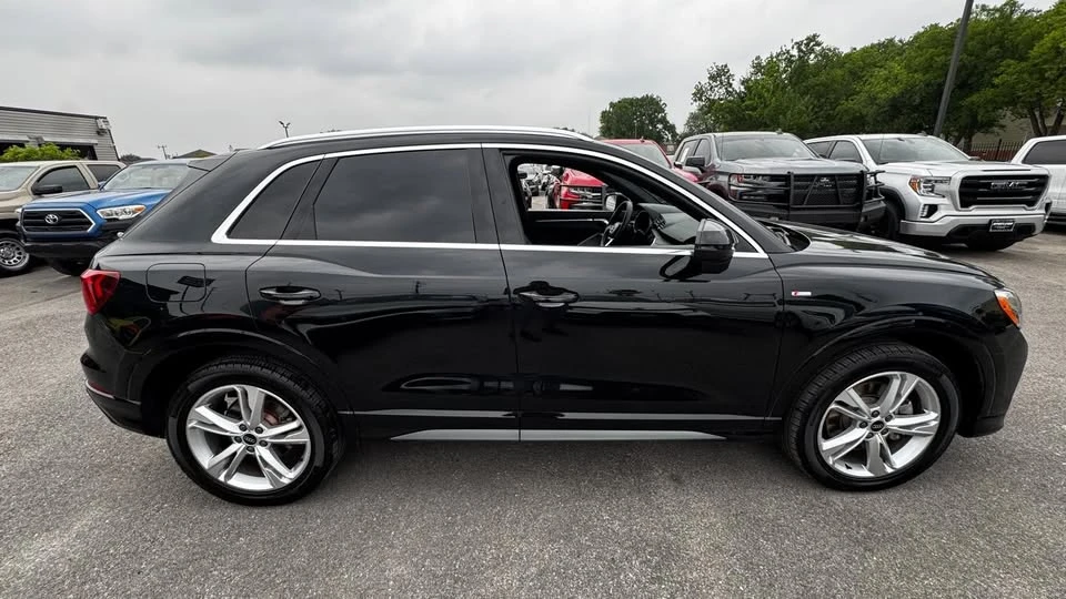 2022 Audi F3 Q3 - Image 5 of 19