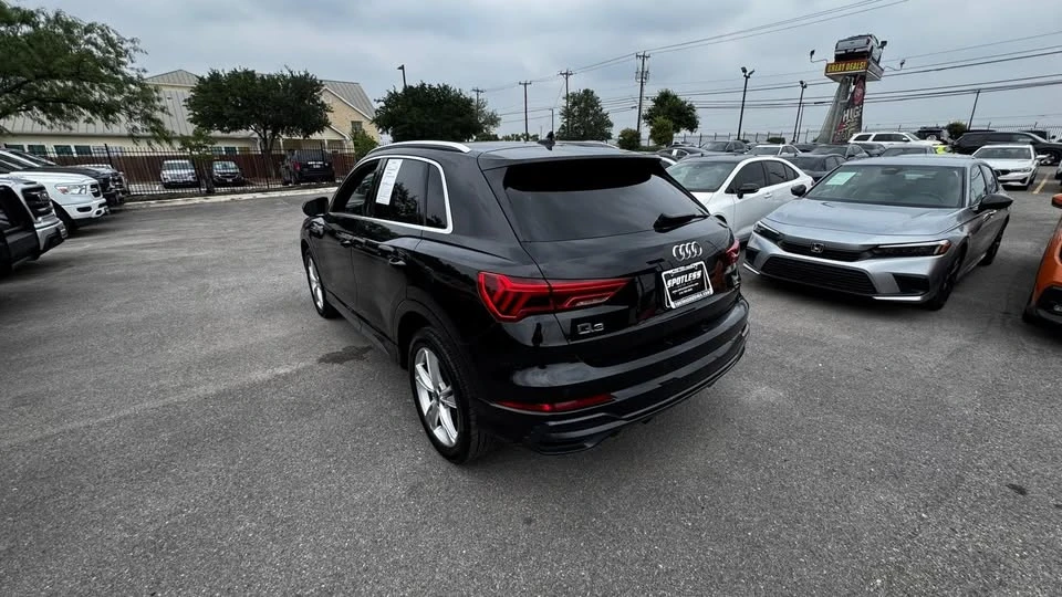 2022 Audi F3 Q3 - Image 3 of 19