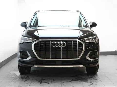 2022 Audi F3 Q3 - Image 2 of 3