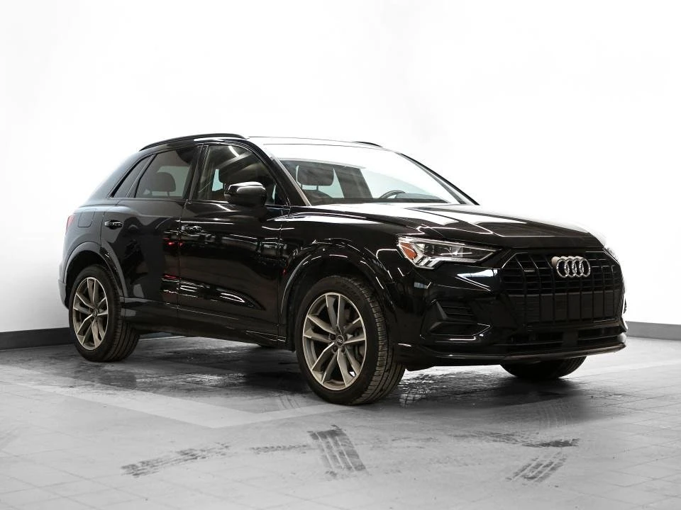 2022 Audi F3 Q3 - Image 1 of 3