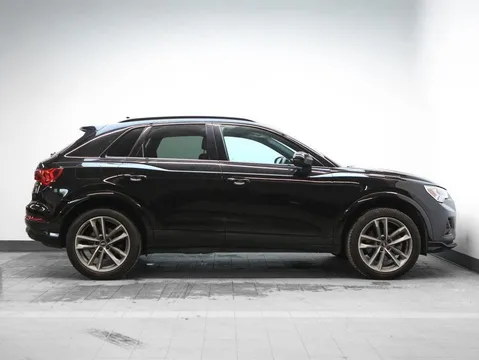 2022 Audi F3 Q3 - Image 3 of 3