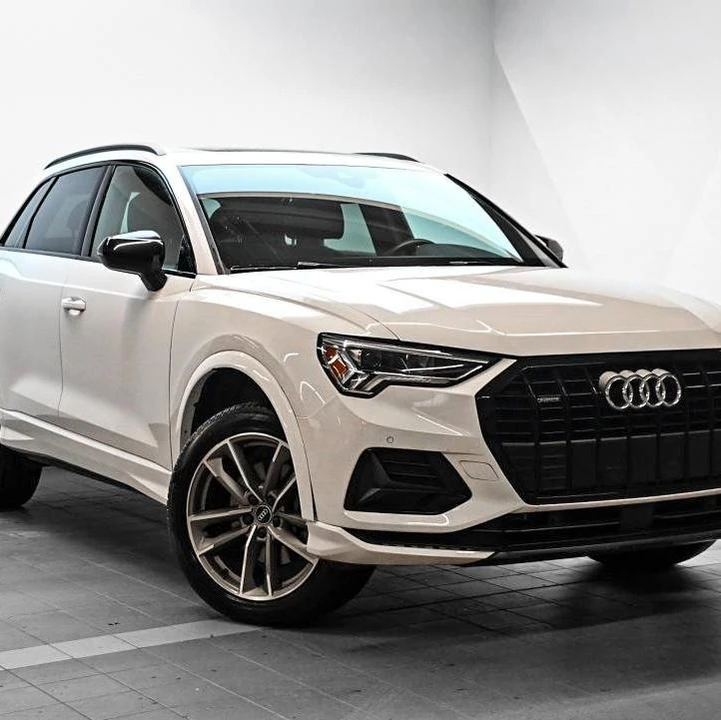 2022 Audi F3 Q3 - Image 1 of 3