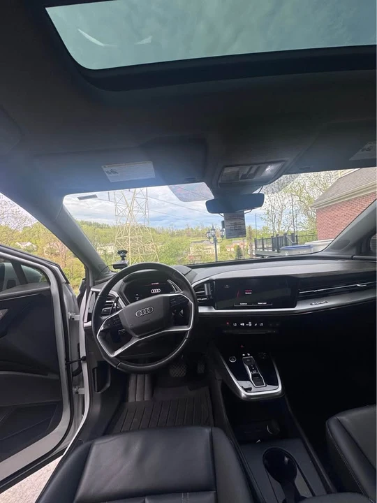 2022 Audi Q4 e-tron - Image 9 of 11