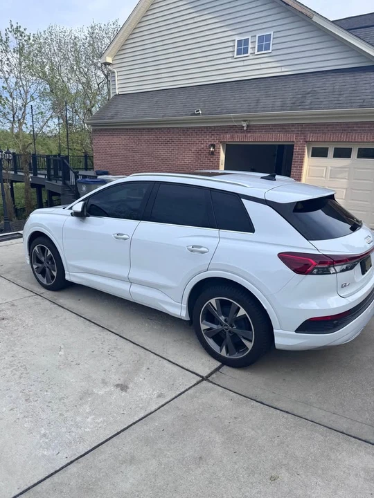 2022 Audi Q4 e-tron - Image 5 of 11