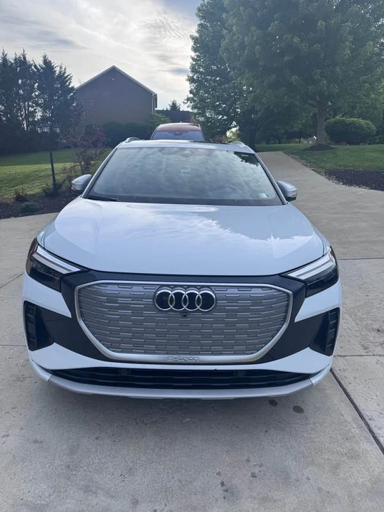 2022 Audi Q4 e-tron - Image 2 of 11