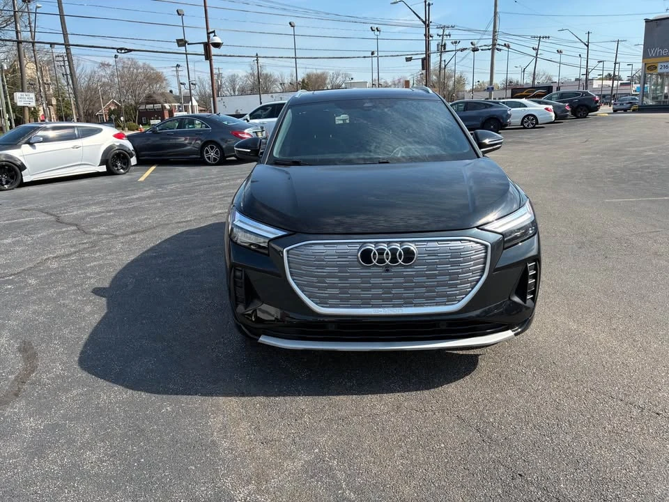 2022 Audi Q4 e-tron - Image 2 of 10