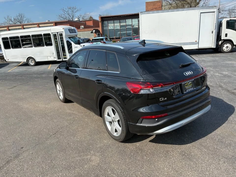 2022 Audi Q4 e-tron - Image 4 of 10
