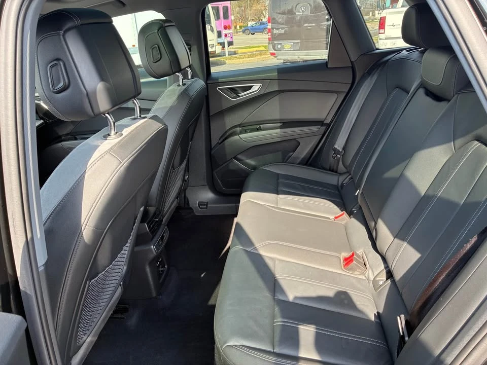 2022 Audi Q4 e-tron - Image 8 of 10