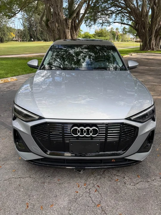 2022 Audi Q8 e-tron - Image 2 of 20