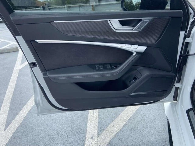2022 Audi C8 RS6 - Image 7 of 10