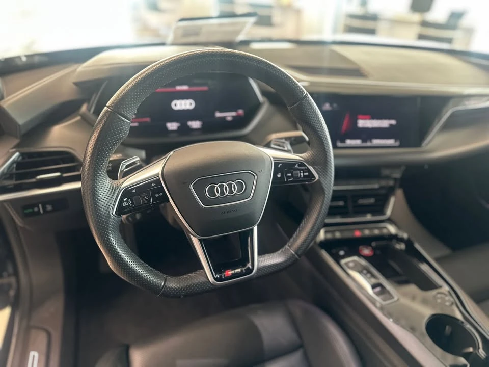 2022 Audi e-tron GT - Image 16 of 20