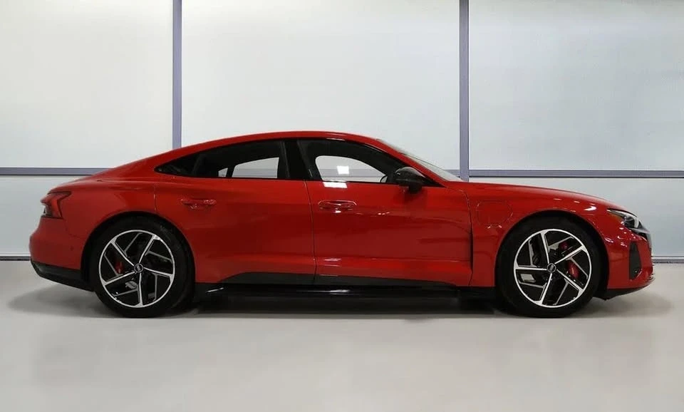 2022 Audi e-tron GT - Image 5 of 20