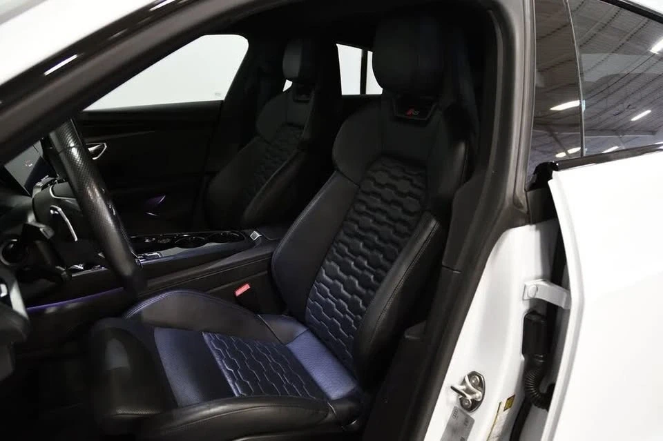 2022 Audi e-tron GT - Image 15 of 20