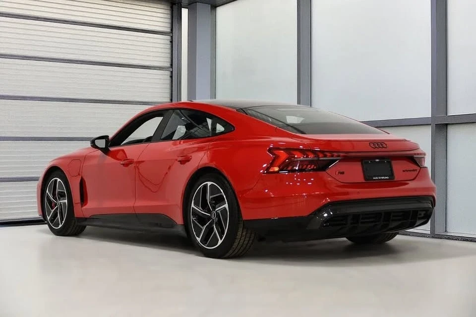 2022 Audi e-tron GT - Image 7 of 20
