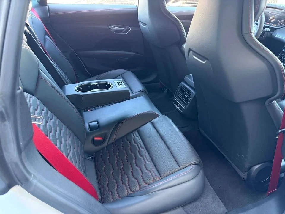 2022 Audi RS e-tron GT - Image 17 of 19