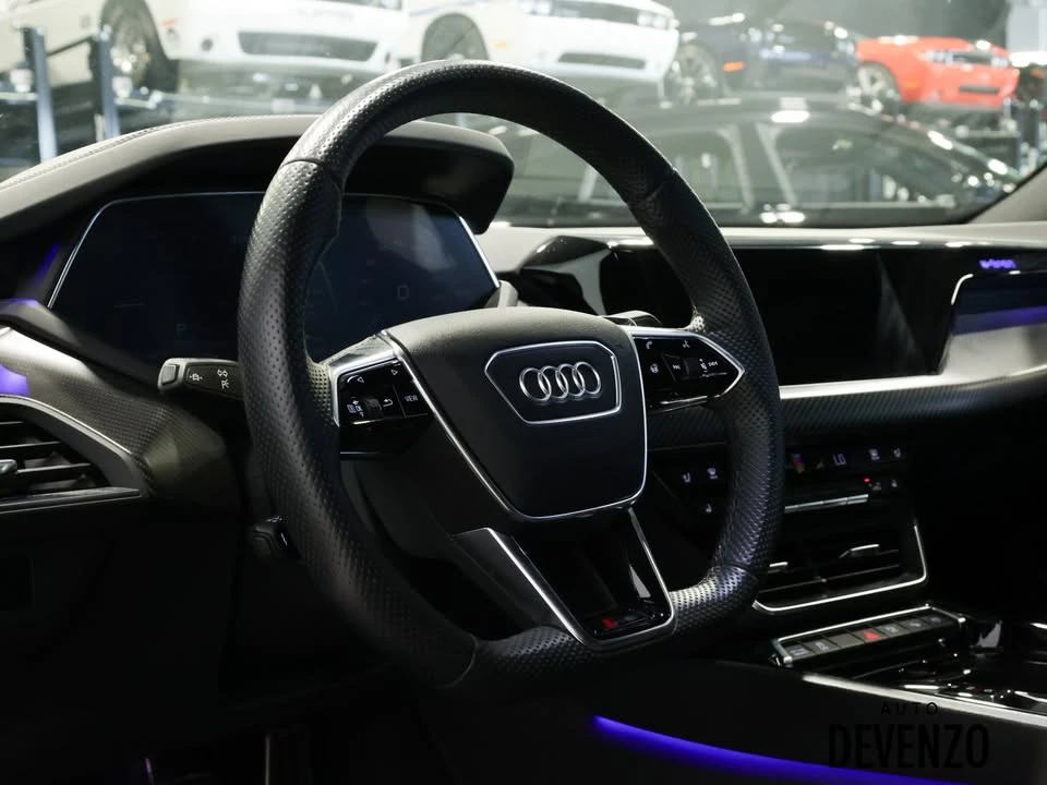 2022 Audi e-tron GT - Image 18 of 19