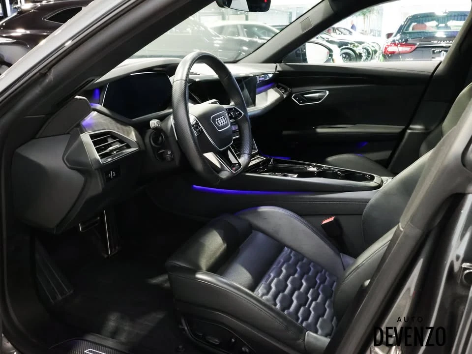 2022 Audi e-tron GT - Image 16 of 19