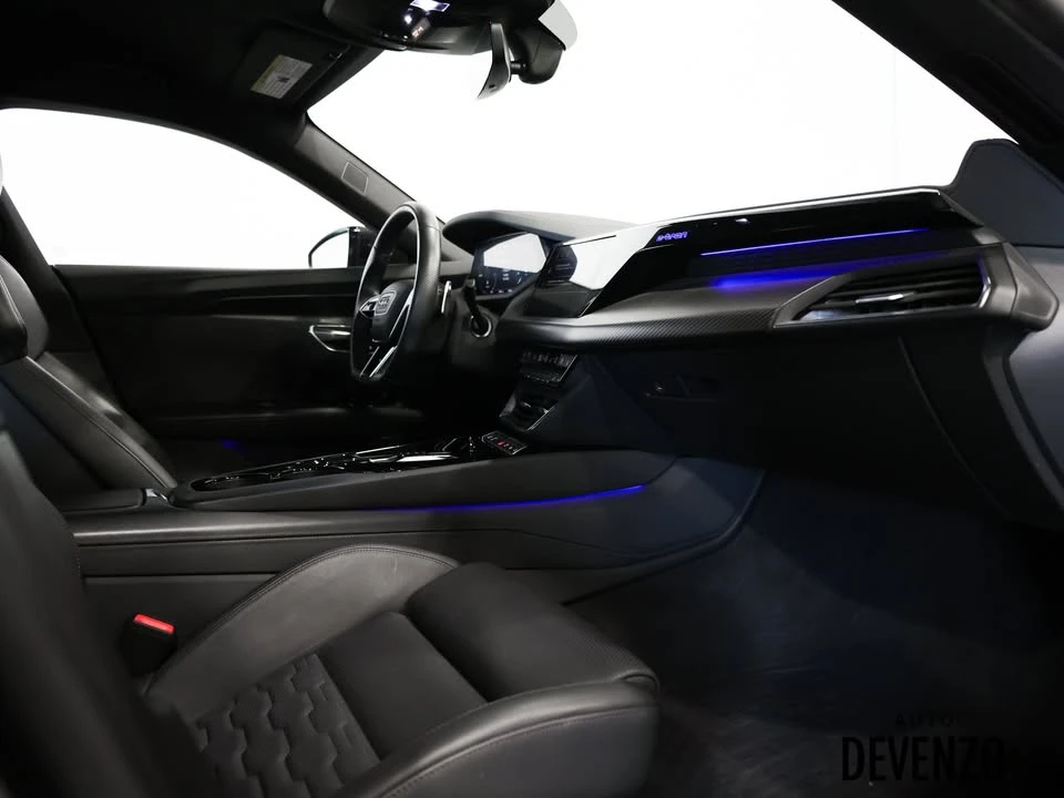 2022 Audi e-tron GT - Image 9 of 19