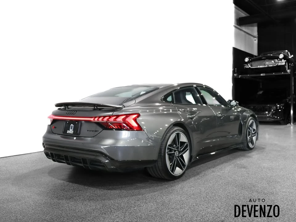 2022 Audi e-tron GT - Image 3 of 19