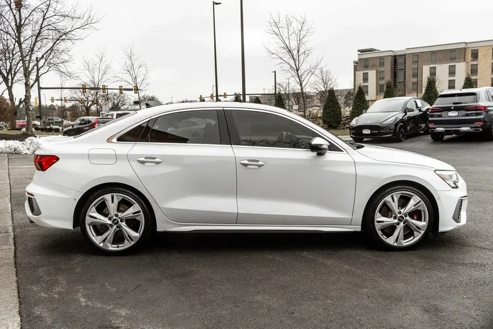 2022 Audi 8Y S3 - Image 2 of 19