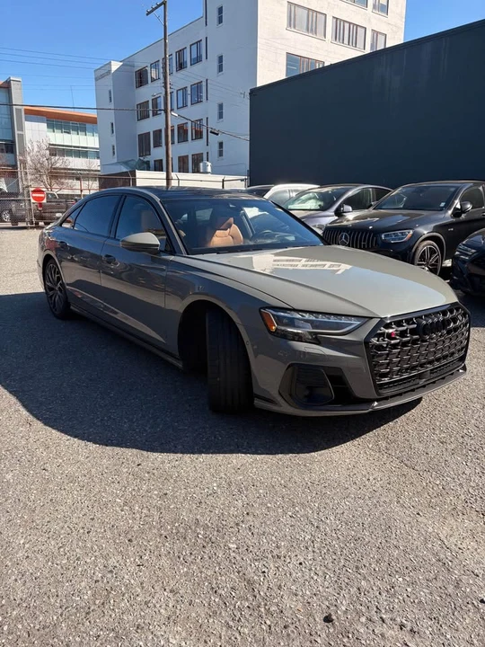 2022 Audi D5 S8 - Image 3 of 18