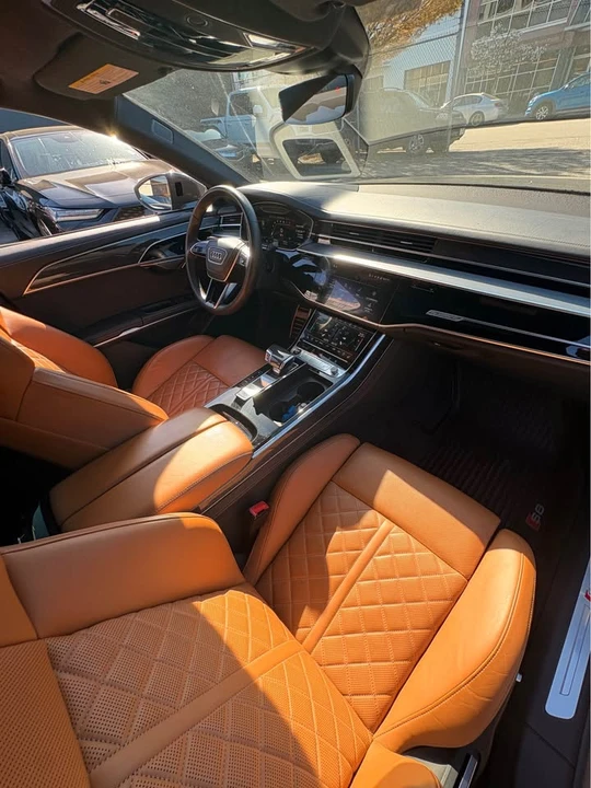 2022 Audi D5 S8 - Image 16 of 18