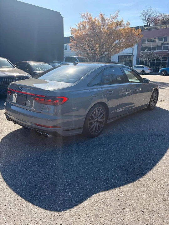 2022 Audi D5 S8 - Image 4 of 18