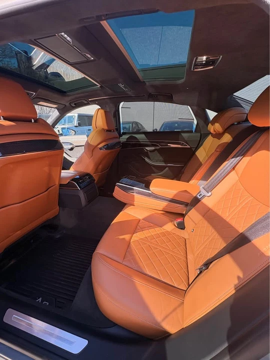 2022 Audi D5 S8 - Image 13 of 18