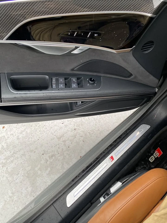 2022 Audi D5 S8 - Image 15 of 18