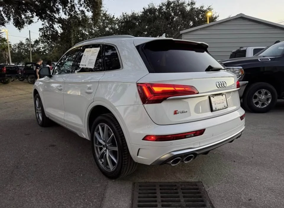 2022 Audi FY SQ5 - Image 3 of 17