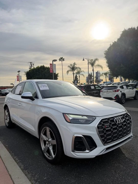 2022 Audi FY SQ5 - Image 4 of 12