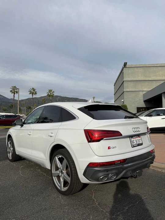 2022 Audi FY SQ5 - Image 2 of 12