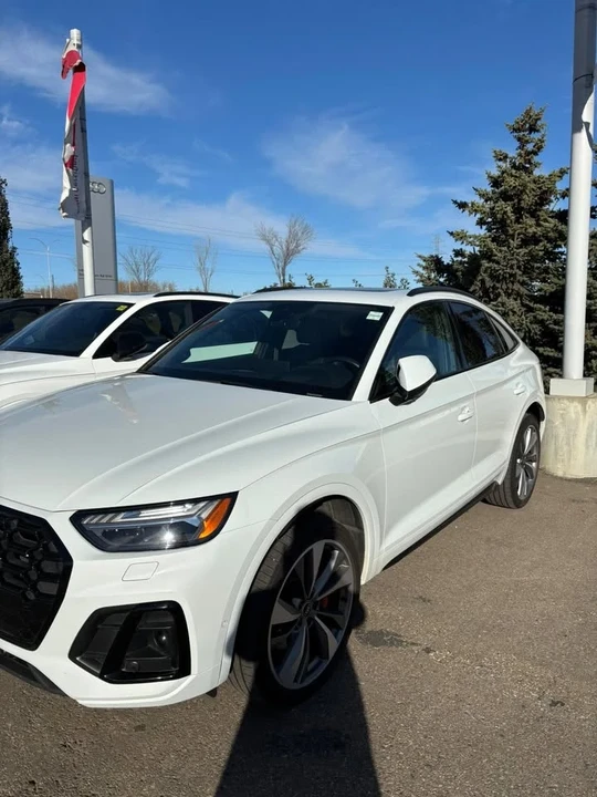 2022 Audi FY SQ5 - Image 2 of 9