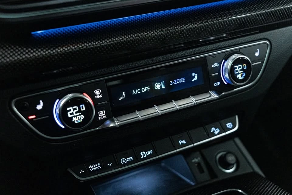 2022 Audi FY SQ5 - Image 19 of 20