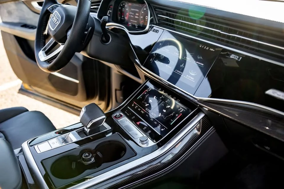 2022 Audi SQ7 - Image 5 of 15