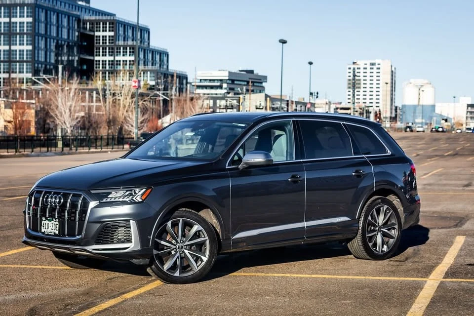 2022 Audi SQ7 - Image 7 of 15