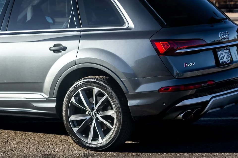 2022 Audi SQ7 - Image 8 of 15