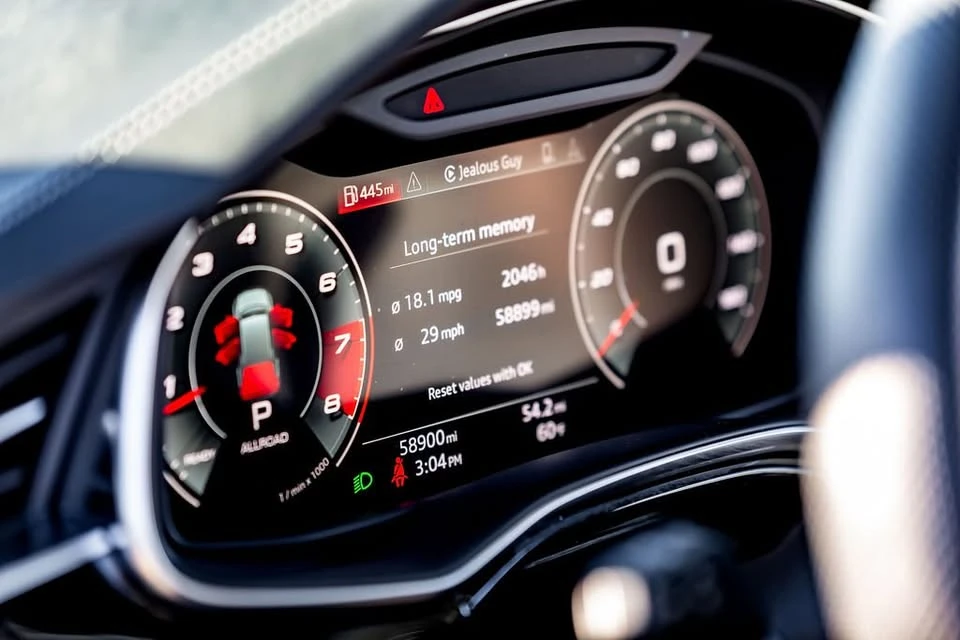 2022 Audi SQ7 - Image 3 of 15