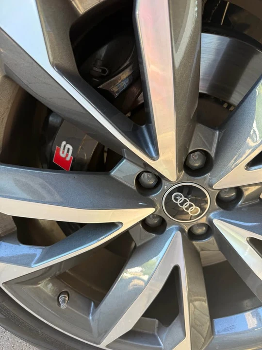 2022 Audi SQ7 - Image 4 of 11