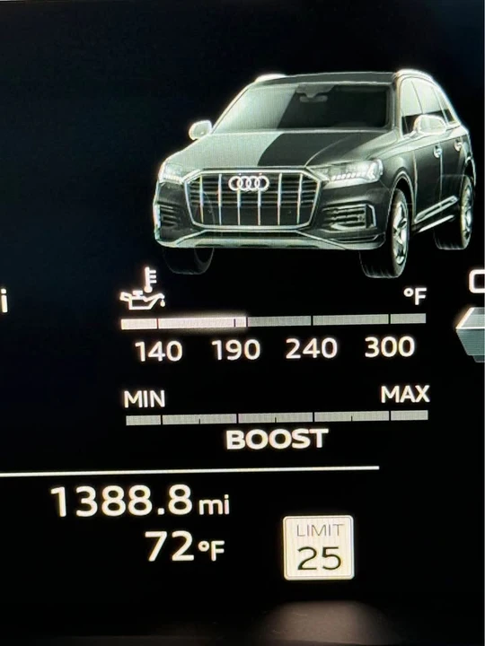 2022 Audi SQ7 - Image 7 of 11