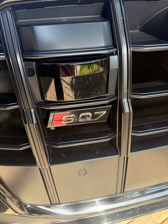 2022 Audi SQ7 - Image 3 of 11